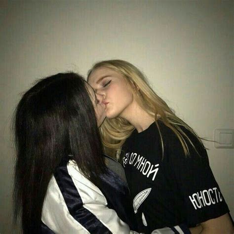 1,247 Two Lesbians Kissing